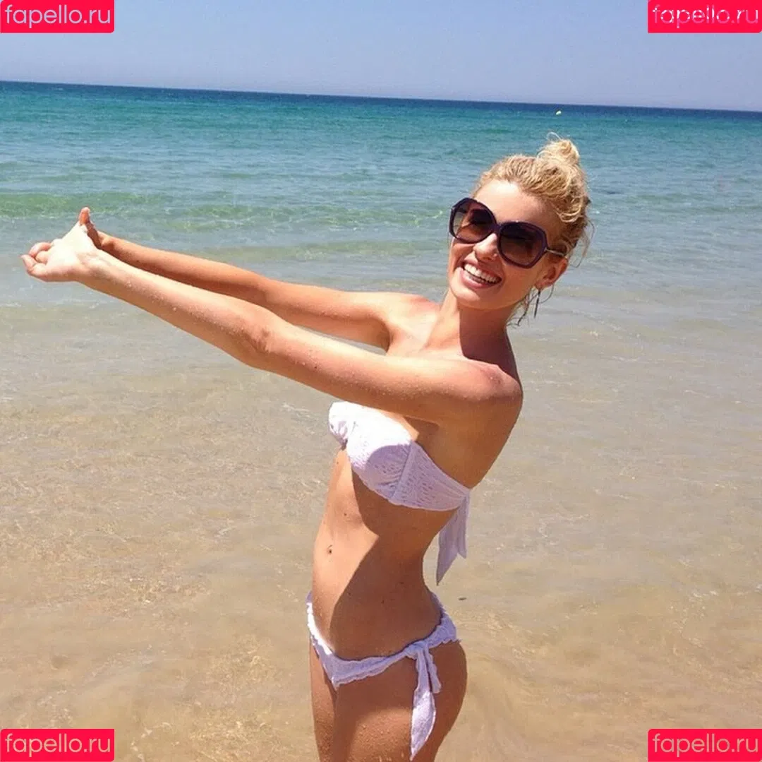 Adriana Abenia Onlyfans Photo Gallery 