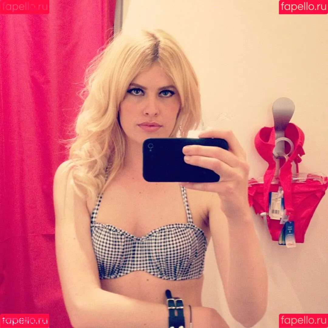 Adriana Abenia Onlyfans Photo Gallery 