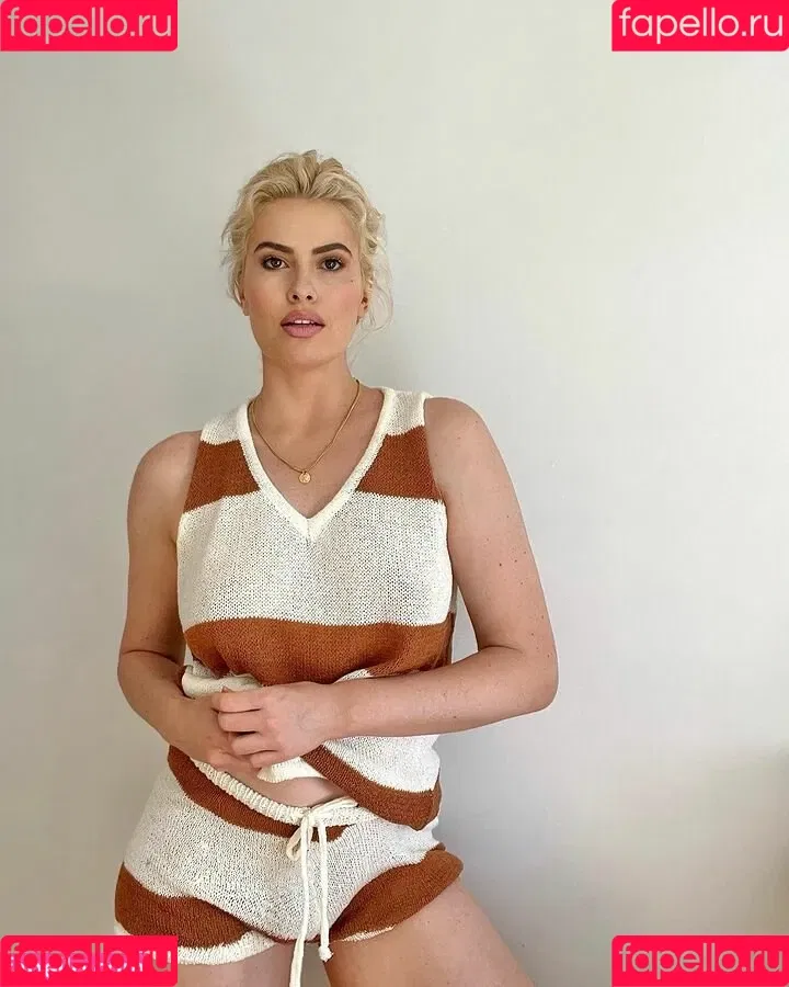 Adriana Abenia Onlyfans Photo Gallery 