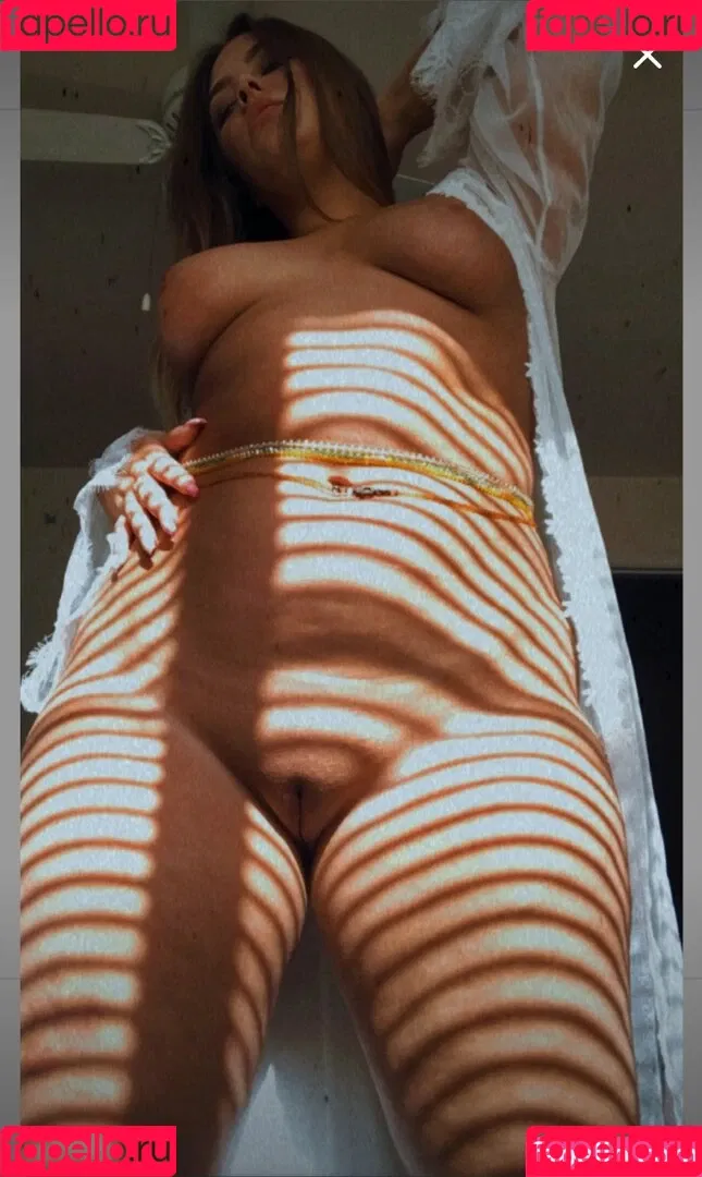 The Golden Lyfe Onlyfans Photo Gallery 