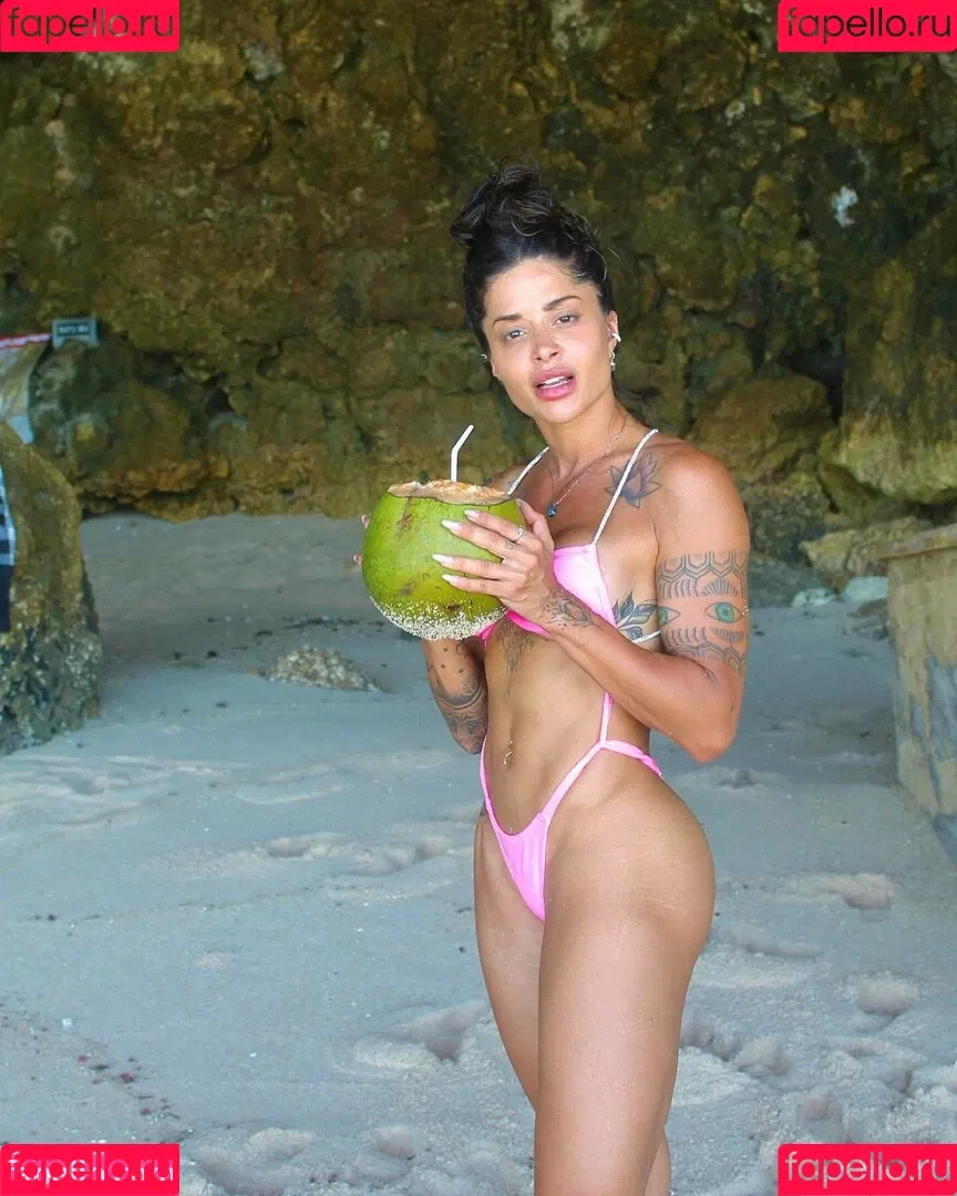 Aline Riscado Onlyfans Photo Gallery 