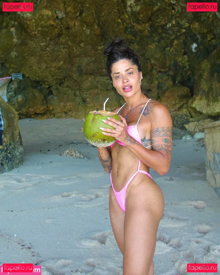 Aline Riscado Onlyfans Photo Gallery 