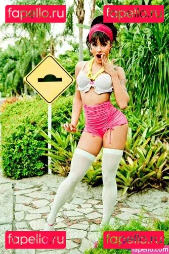 Aline Riscado Onlyfans Photo Gallery 