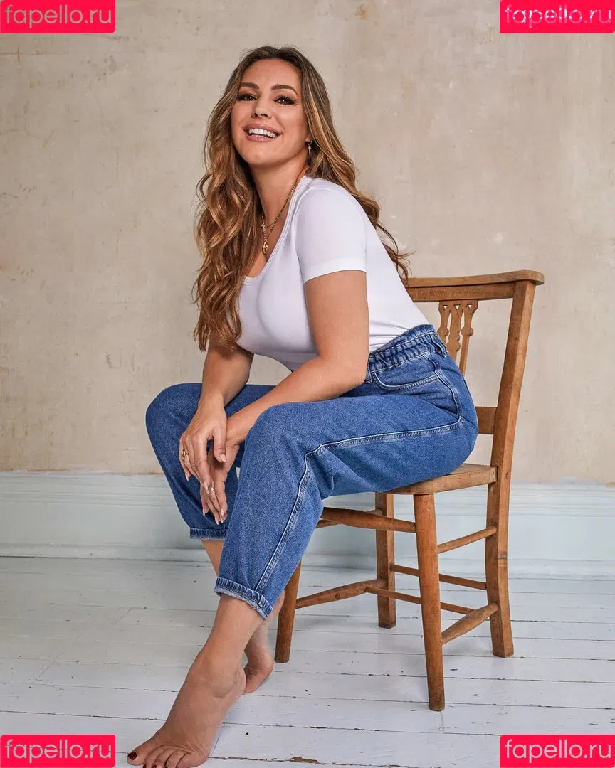 Kelly Brook Onlyfans Photo Gallery 