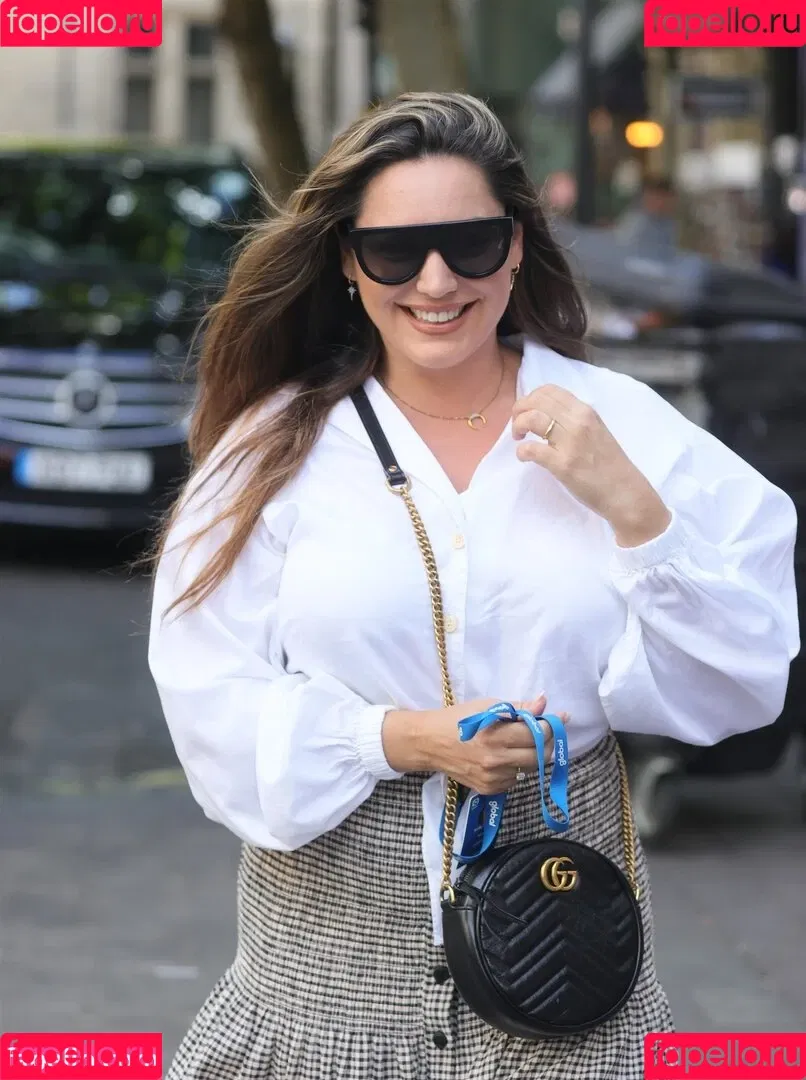 Kelly Brook Onlyfans Photo Gallery 