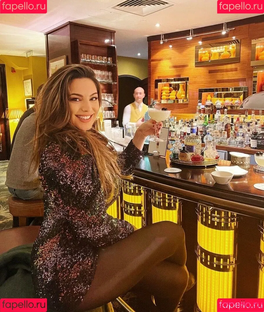 Kelly Brook Onlyfans Photo Gallery 