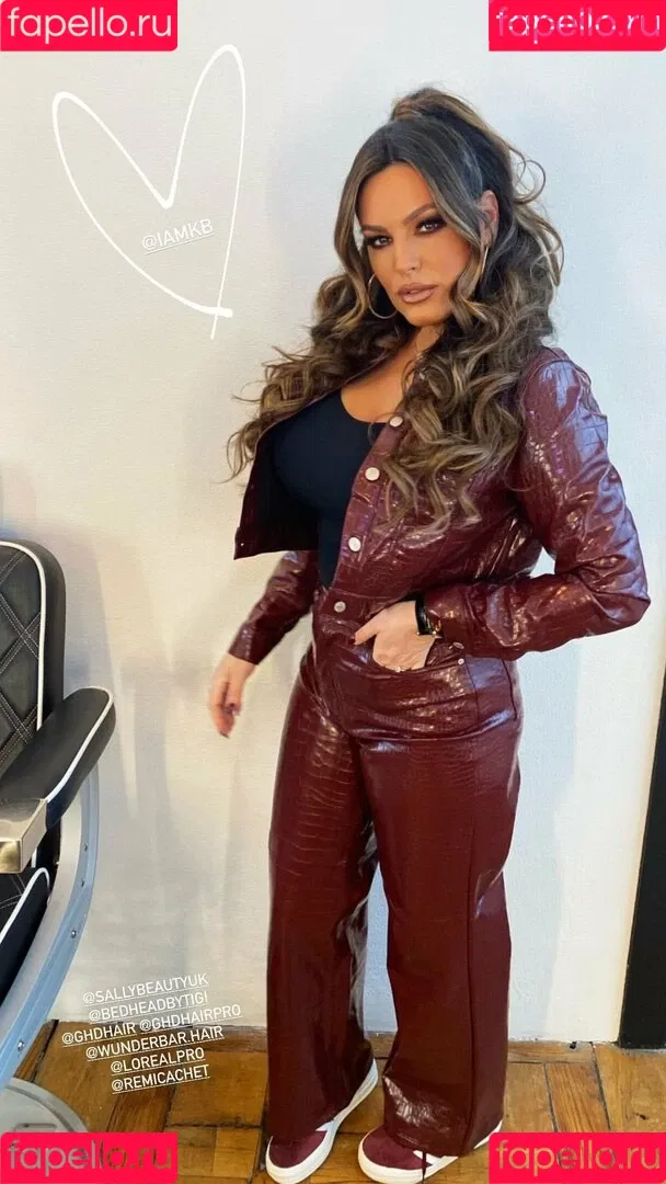 Kelly Brook Onlyfans Photo Gallery 