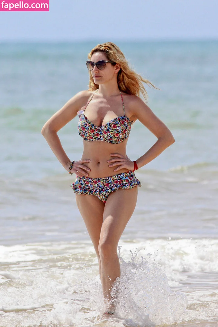 Kelly Brook Onlyfans Photo Gallery 