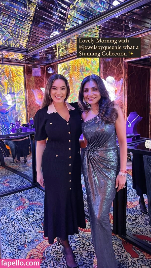 Kelly Brook Onlyfans Photo Gallery 