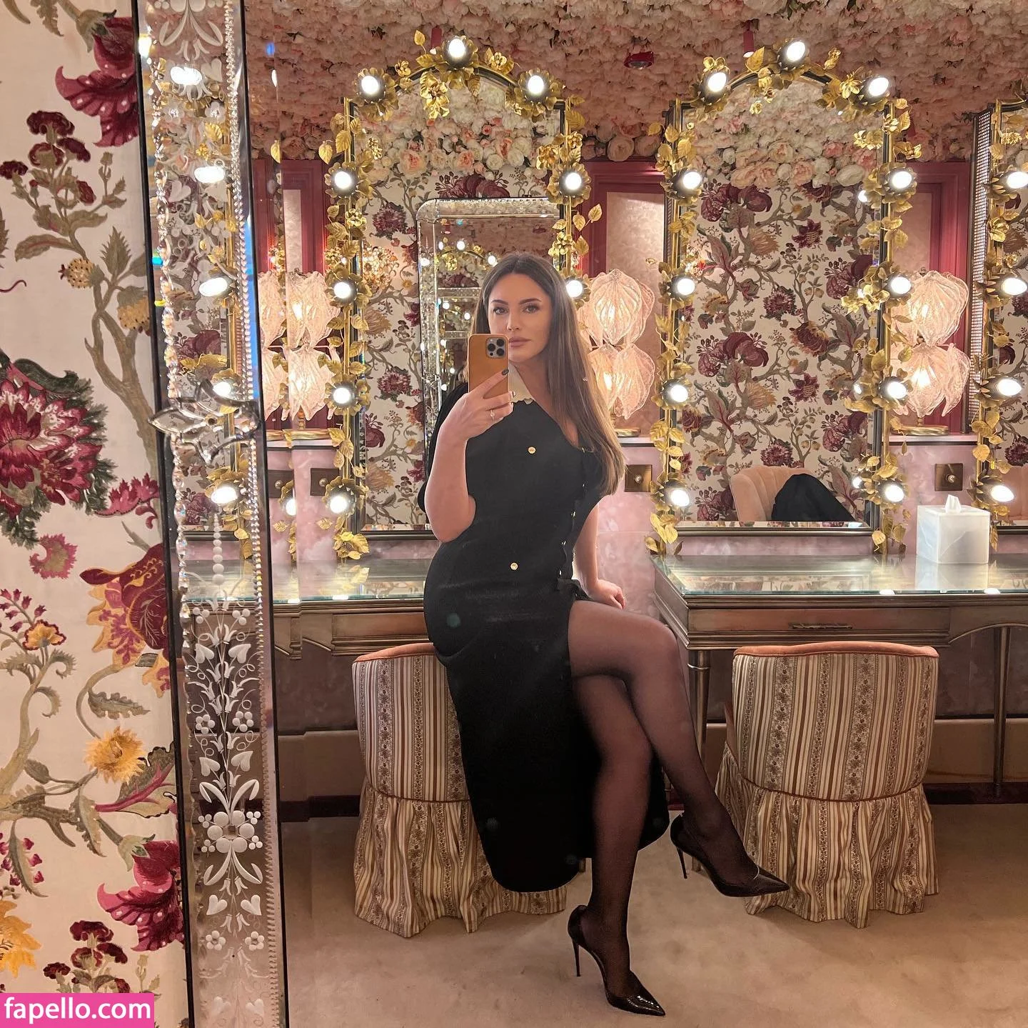 Kelly Brook Onlyfans Photo Gallery 