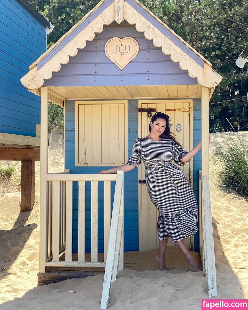 Kelly Brook Onlyfans Photo Gallery 