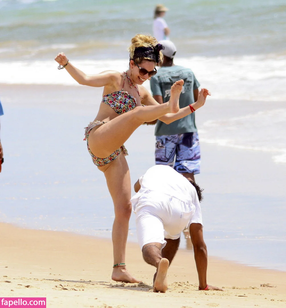 Kelly Brook Onlyfans Photo Gallery 