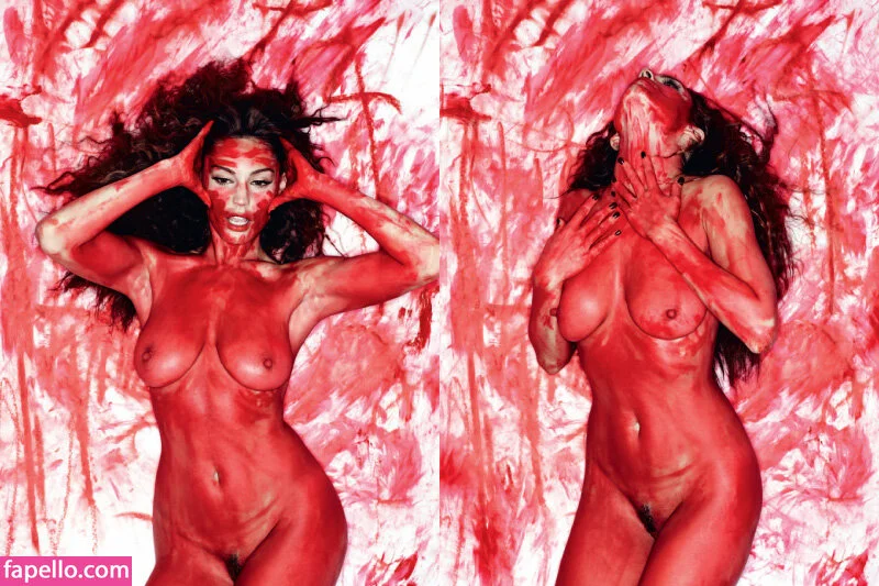 Kelly Brook Onlyfans Photo Gallery 