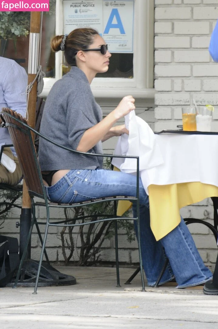 Kelly Brook Onlyfans Photo Gallery 