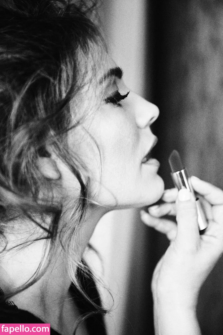 Kelly Brook Onlyfans Photo Gallery 