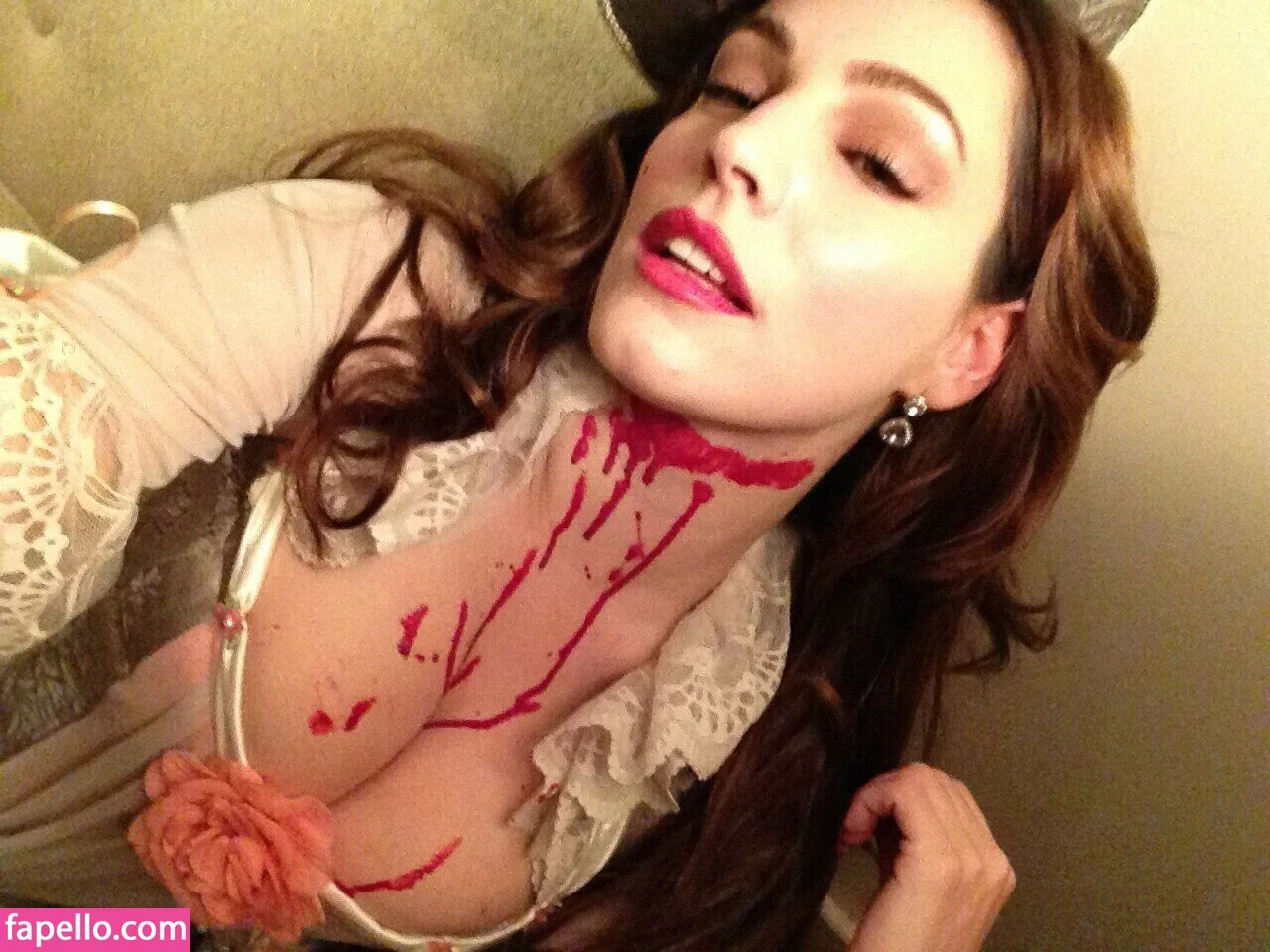 Kelly Brook Onlyfans Photo Gallery 