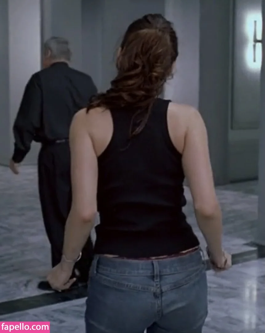 Kelly Brook Onlyfans Photo Gallery 