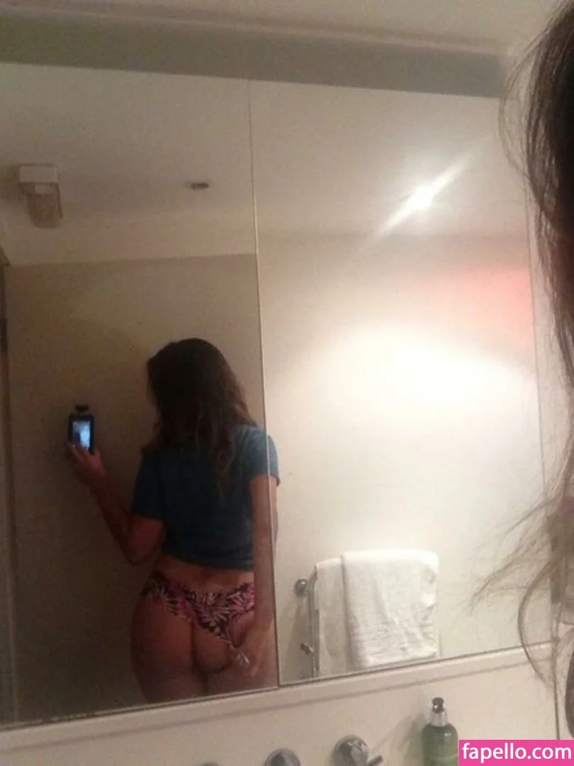 Kelly Brook Onlyfans Photo Gallery 