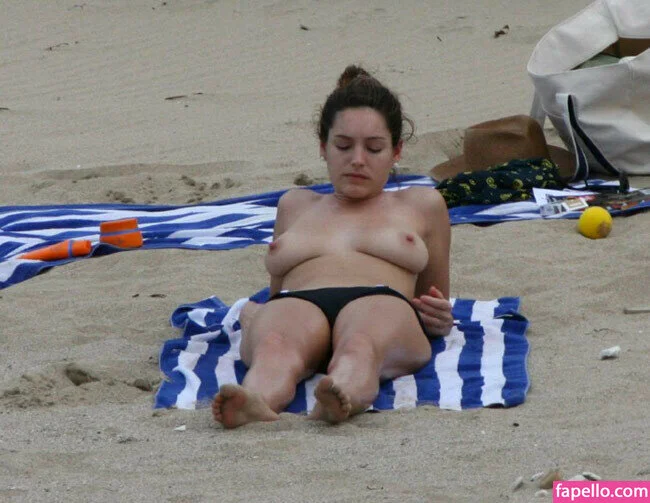 Kelly Brook Onlyfans Photo Gallery 