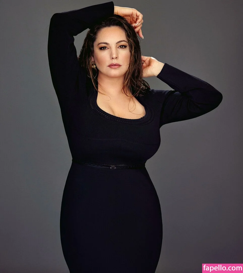 Kelly Brook Onlyfans Photo Gallery 