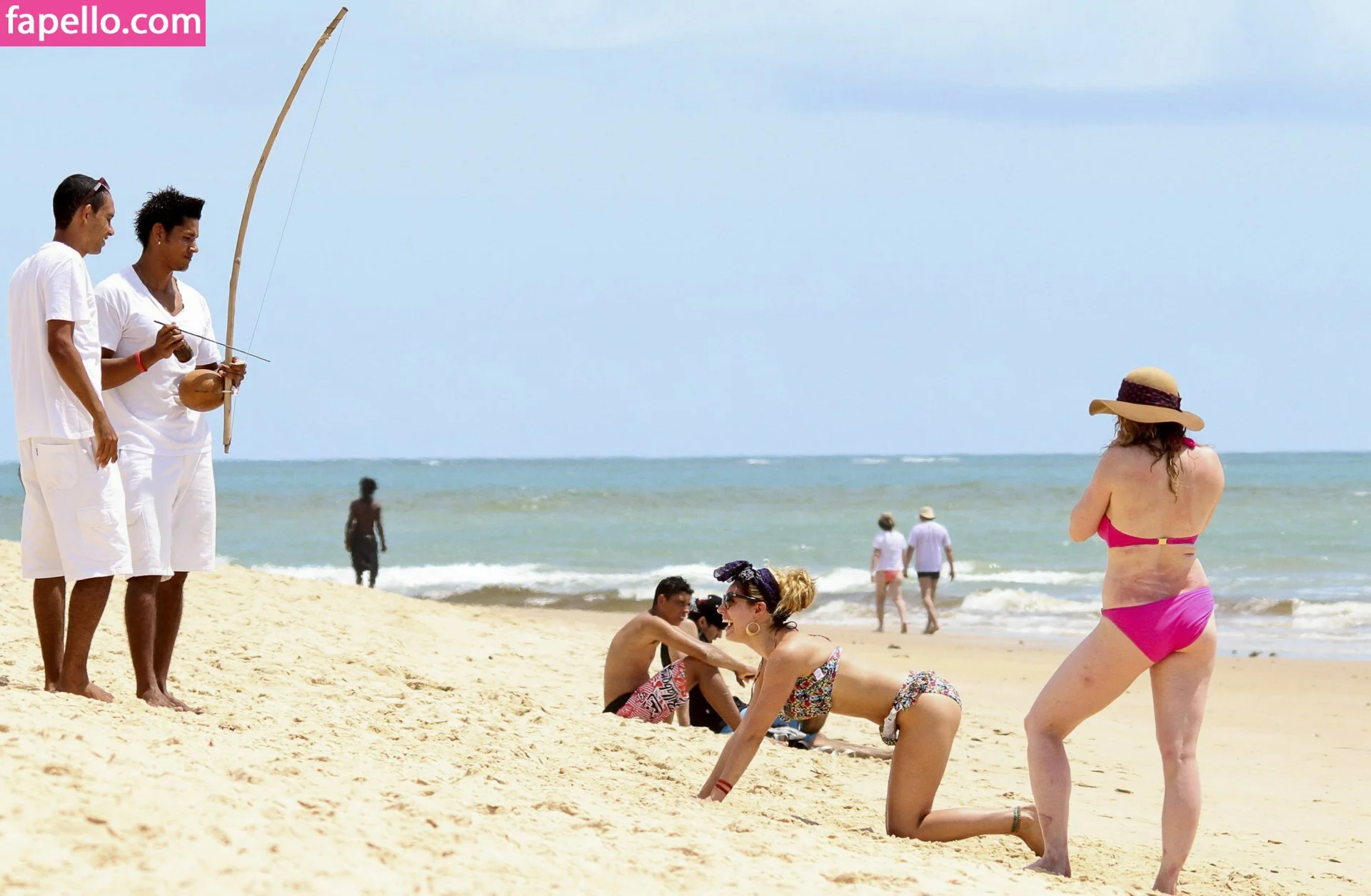 Kelly Brook Onlyfans Photo Gallery 