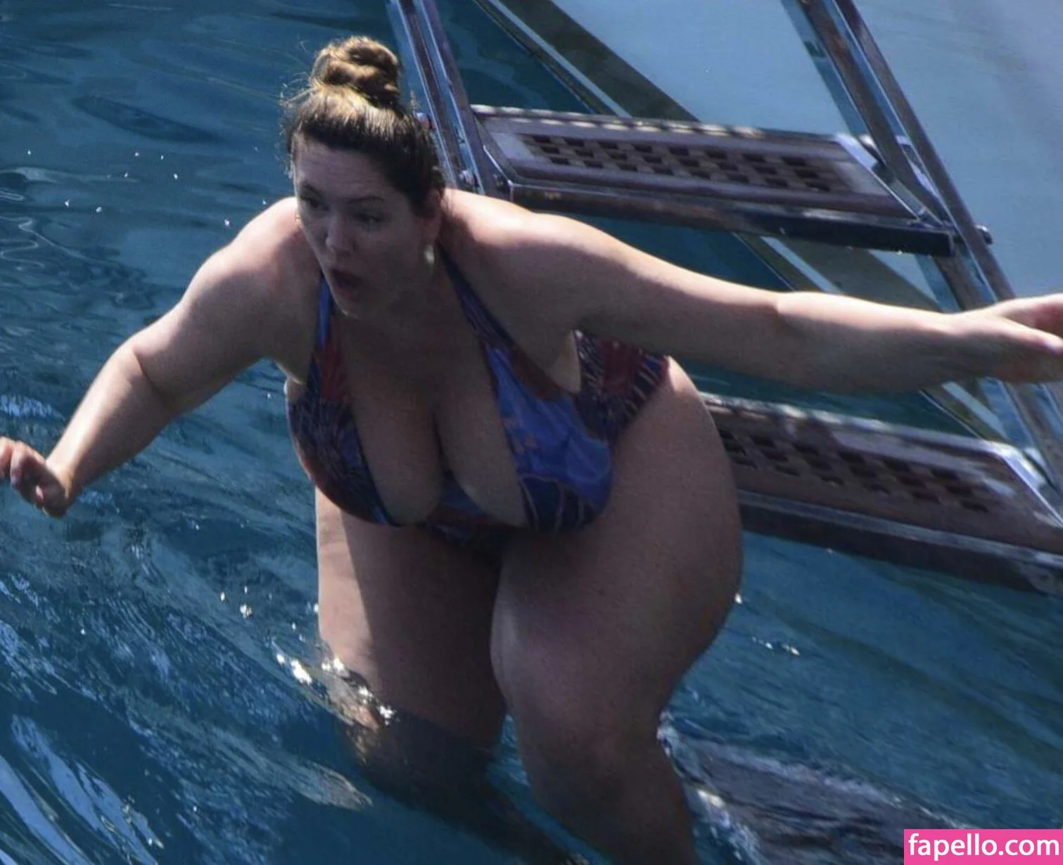 Kelly Brook Onlyfans Photo Gallery 