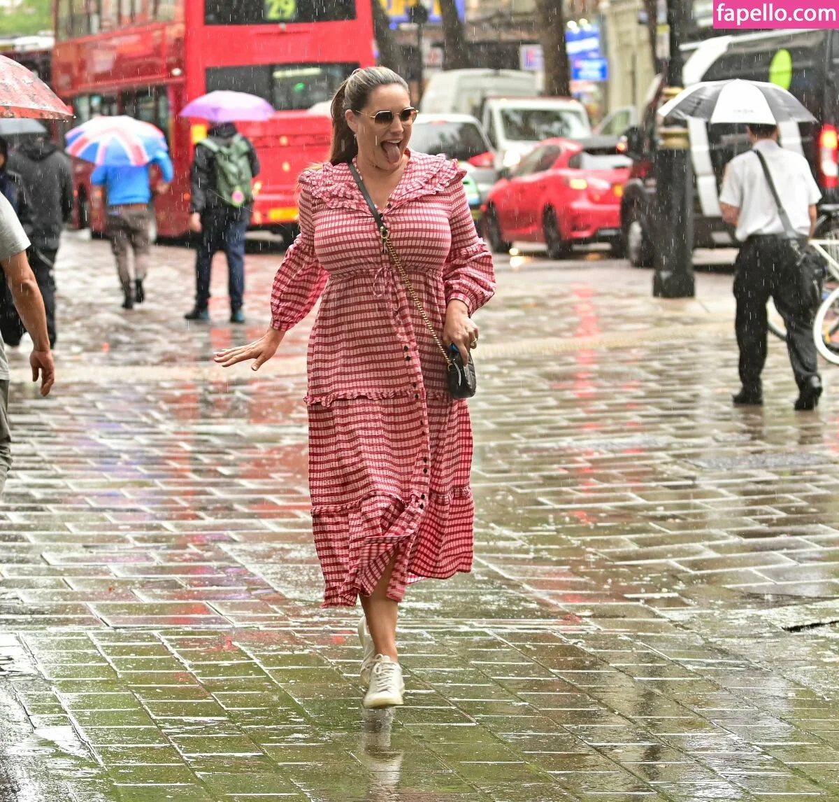 Kelly Brook Onlyfans Photo Gallery 