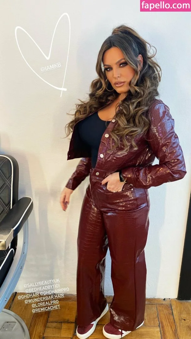 Kelly Brook Onlyfans Photo Gallery 