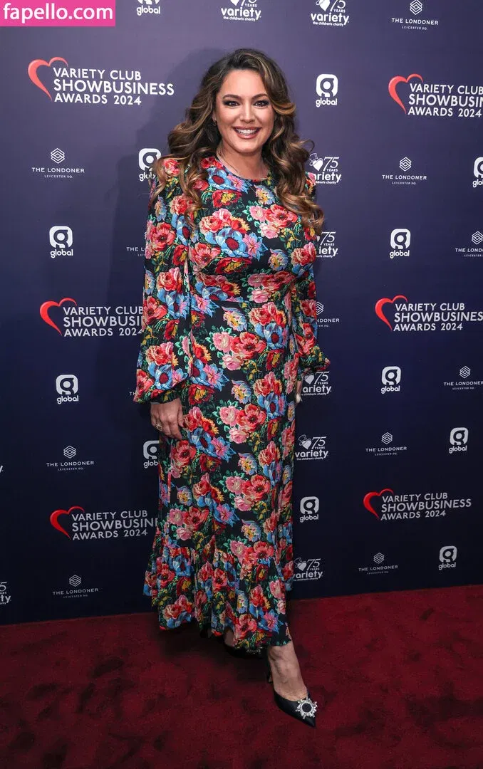 Kelly Brook Onlyfans Photo Gallery 