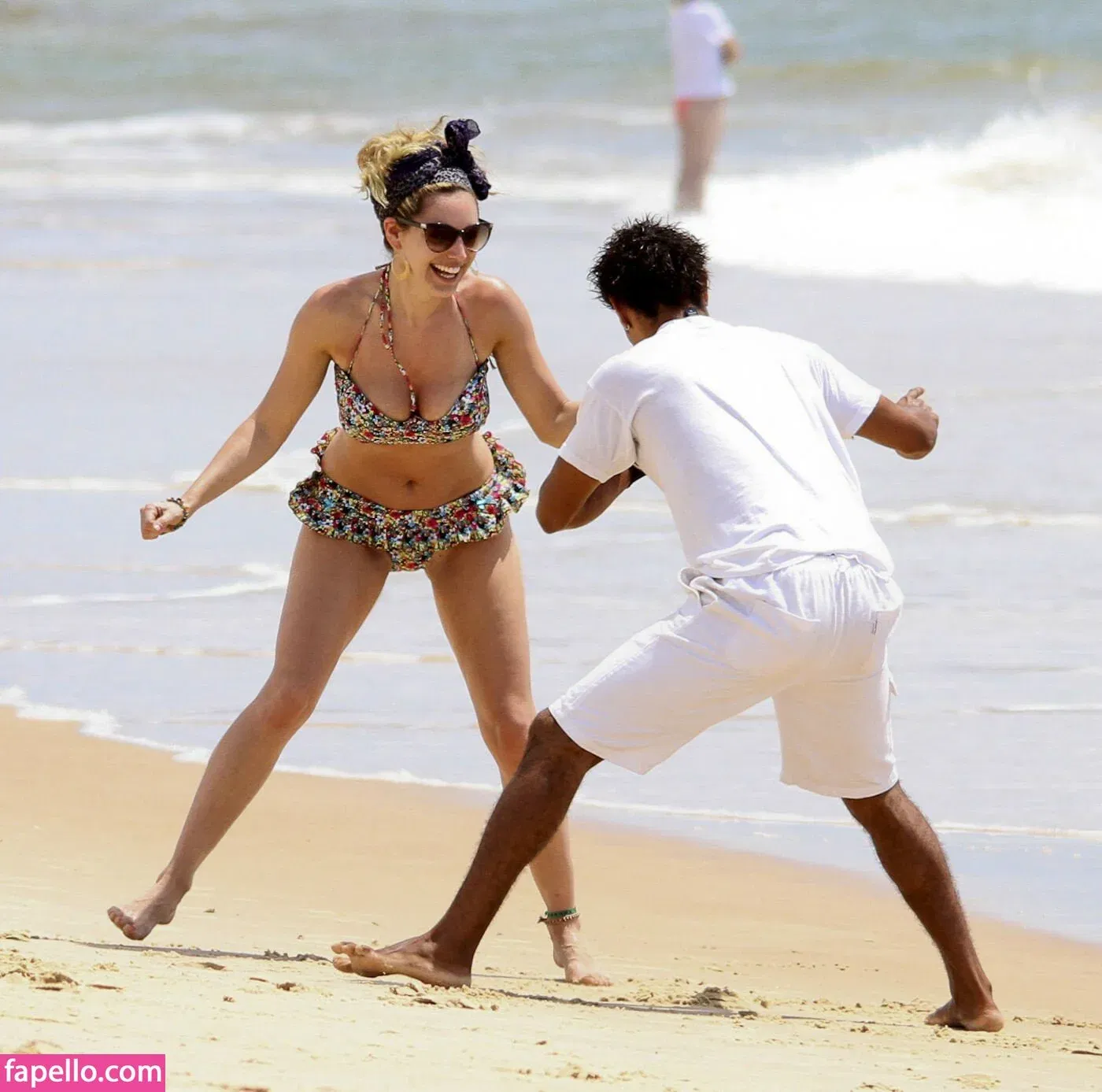 Kelly Brook Onlyfans Photo Gallery 