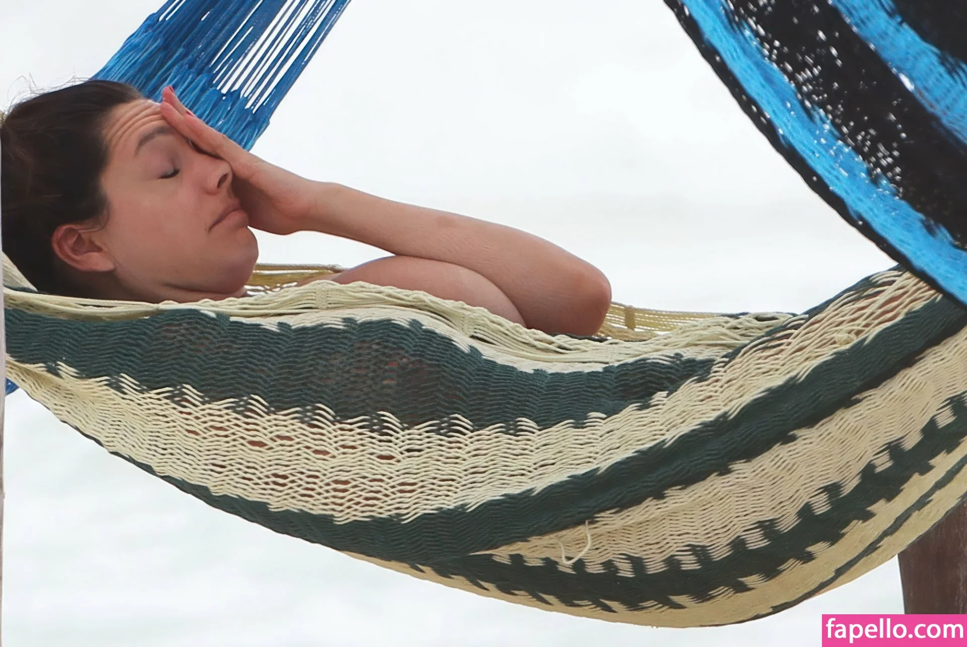 Kelly Brook Onlyfans Photo Gallery 