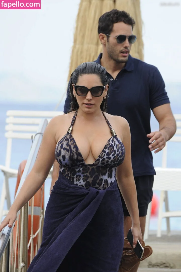 Kelly Brook Onlyfans Photo Gallery 