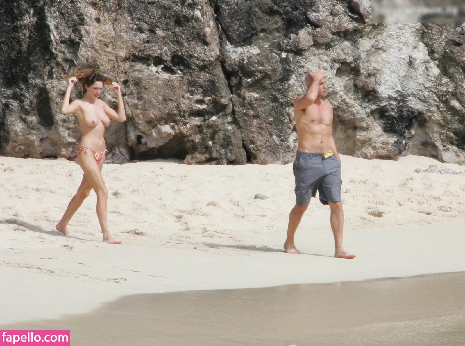 Kelly Brook Onlyfans Photo Gallery 