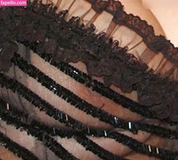 Kelly Brook Onlyfans Photo Gallery 