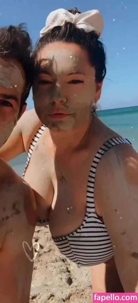 Kelly Brook Onlyfans Photo Gallery 