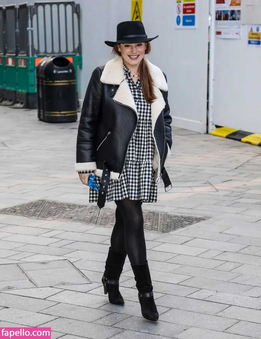 Kelly Brook Onlyfans Photo Gallery 