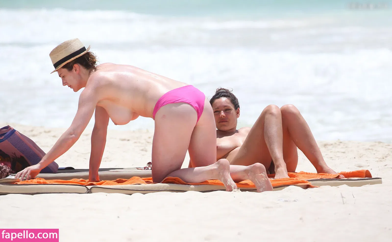 Kelly Brook Onlyfans Photo Gallery 