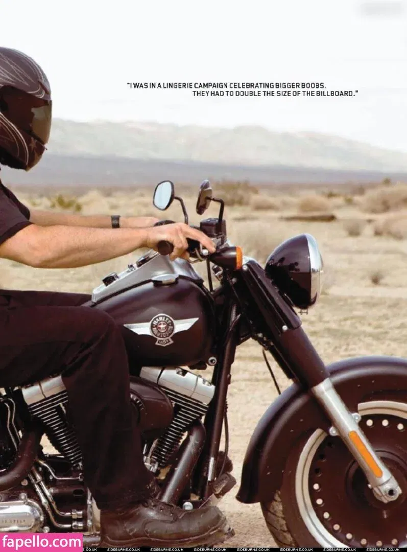 Kelly Brook Onlyfans Photo Gallery 