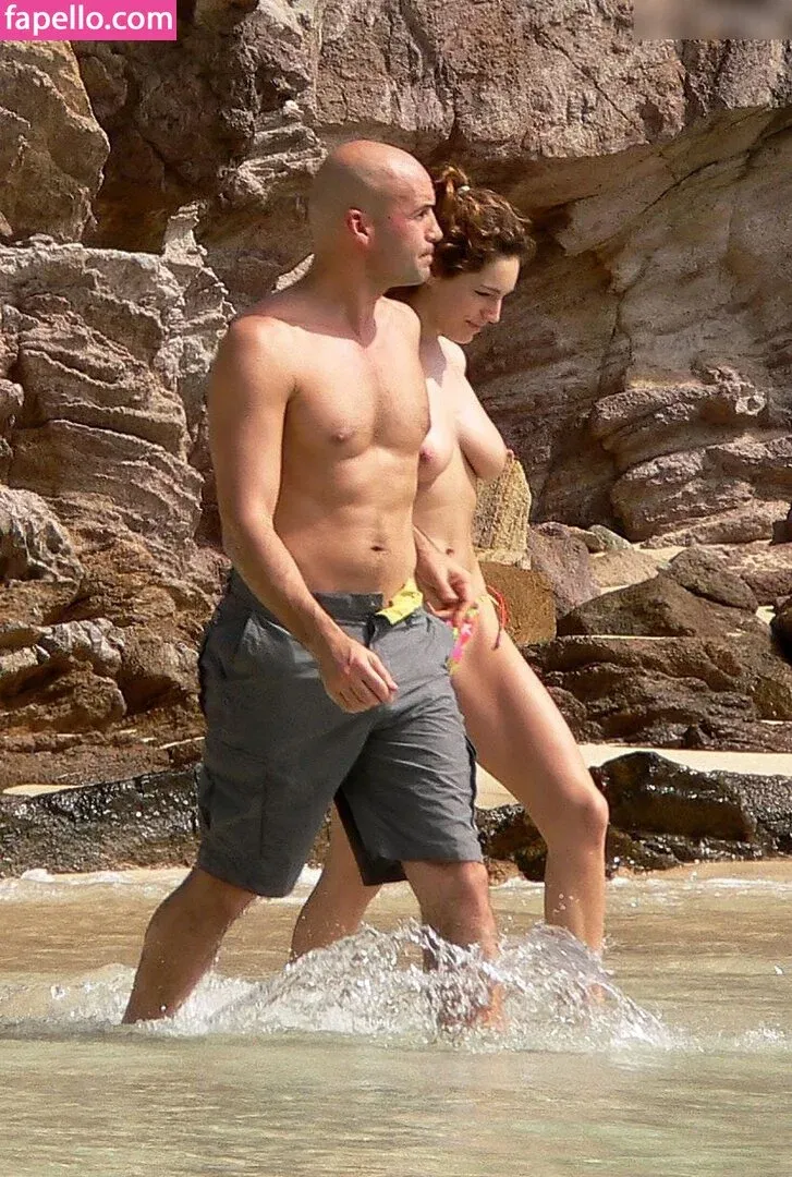 Kelly Brook Onlyfans Photo Gallery 