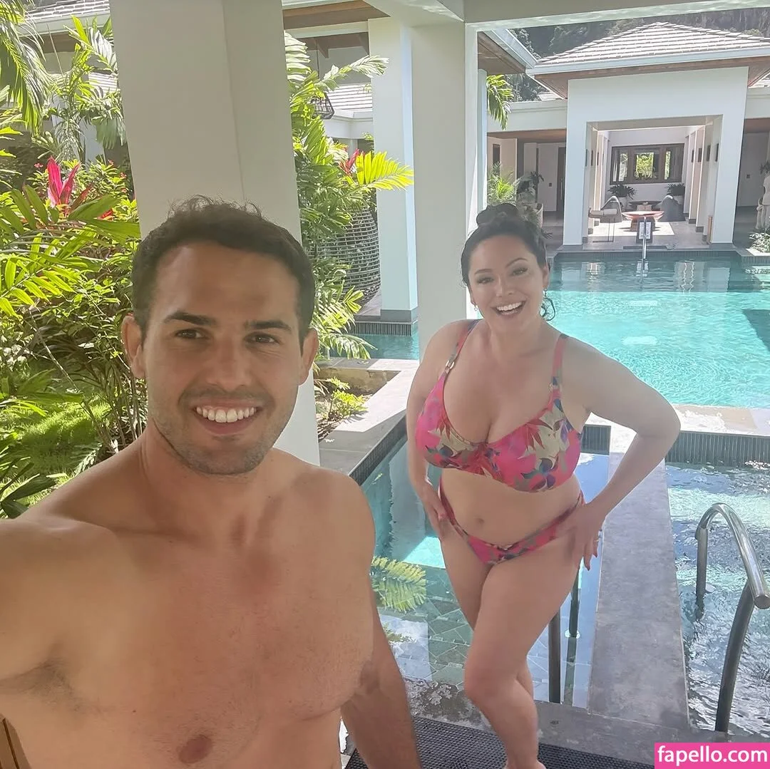 Kelly Brook Onlyfans Photo Gallery 