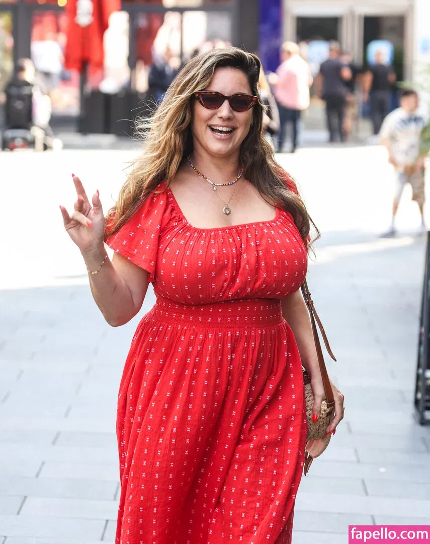 Kelly Brook Onlyfans Photo Gallery 