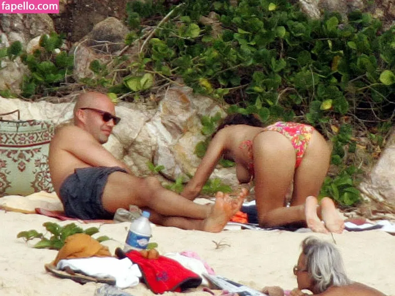 Kelly Brook Onlyfans Photo Gallery 