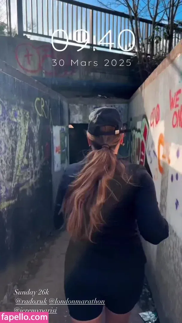 Kelly Brook Onlyfans Photo Gallery 