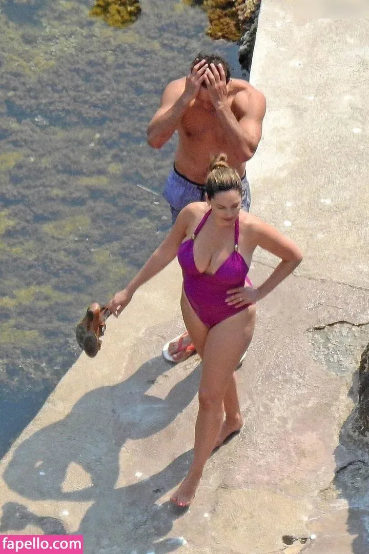 Kelly Brook Onlyfans Photo Gallery 