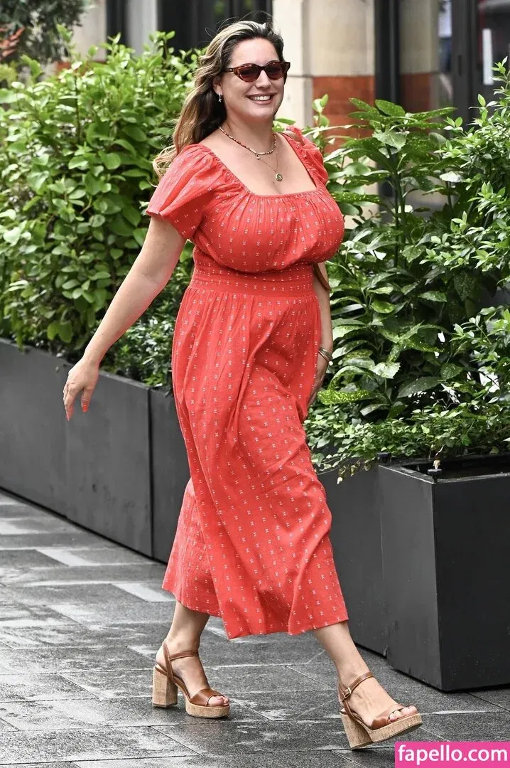 Kelly Brook Onlyfans Photo Gallery 