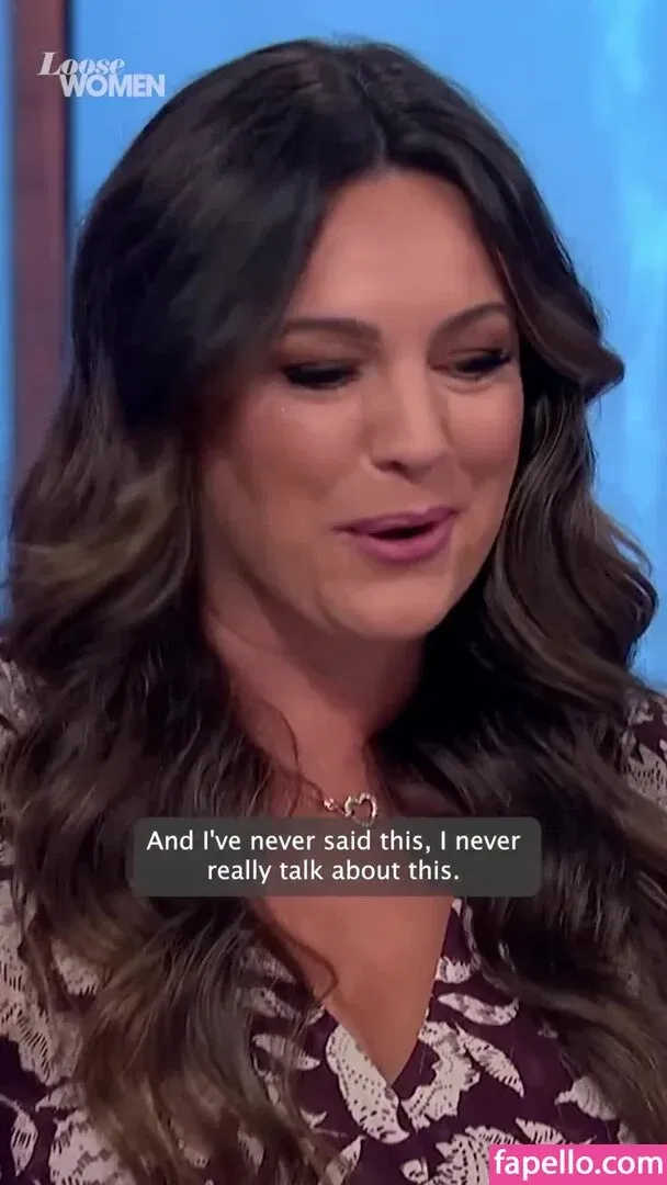 Kelly Brook Onlyfans Photo Gallery 