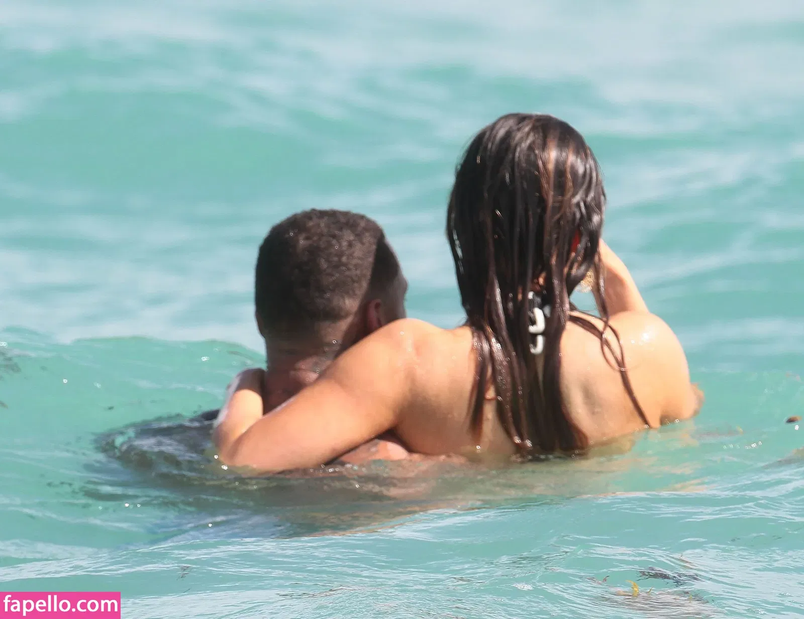 Kelly Brook Onlyfans Photo Gallery 