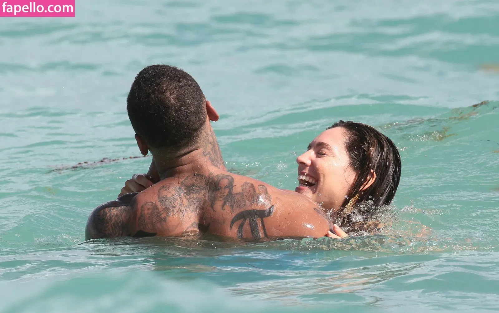 Kelly Brook Onlyfans Photo Gallery 