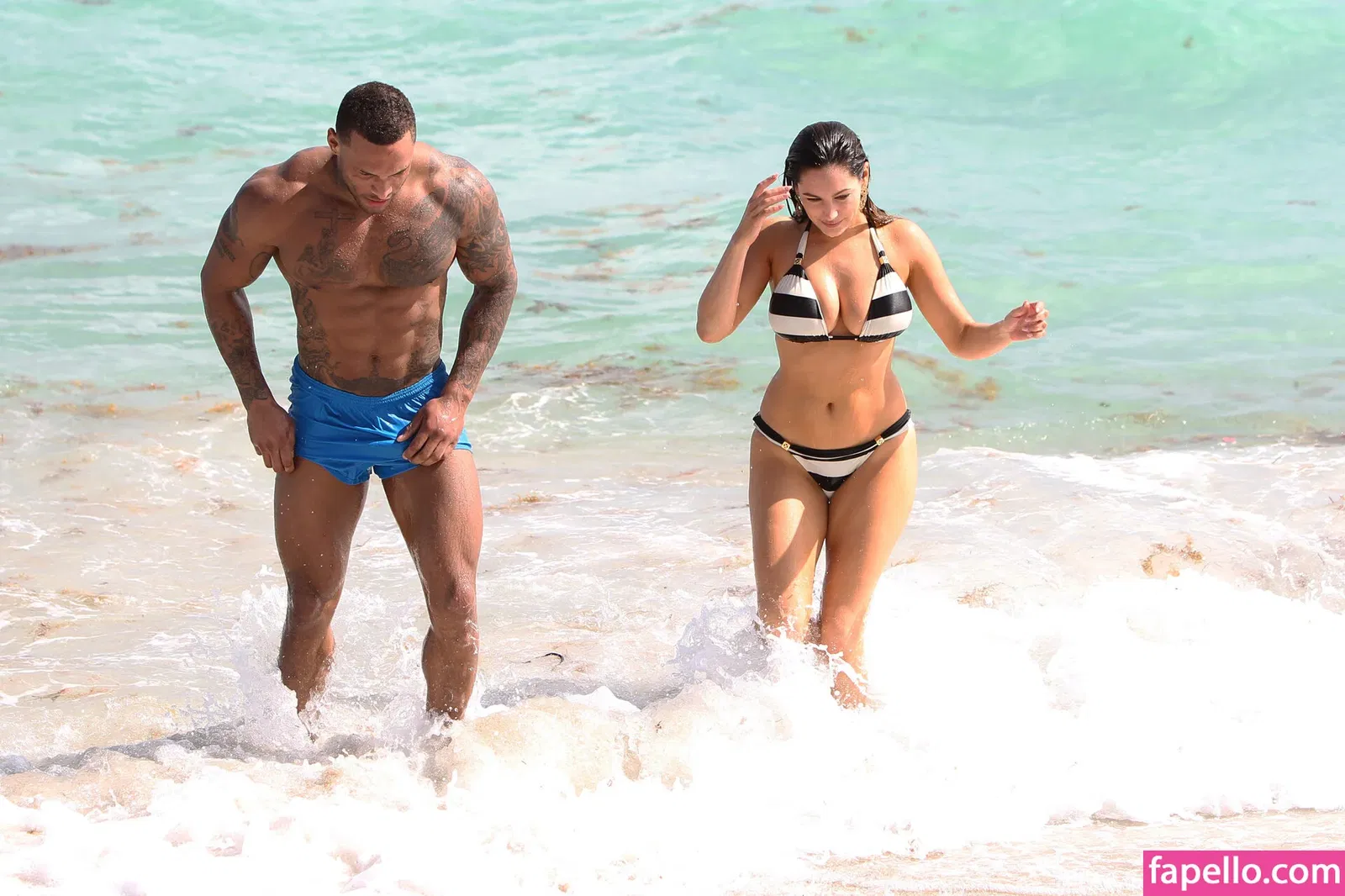 Kelly Brook Onlyfans Photo Gallery 