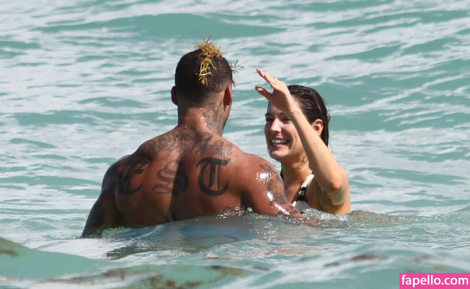 Kelly Brook Onlyfans Photo Gallery 